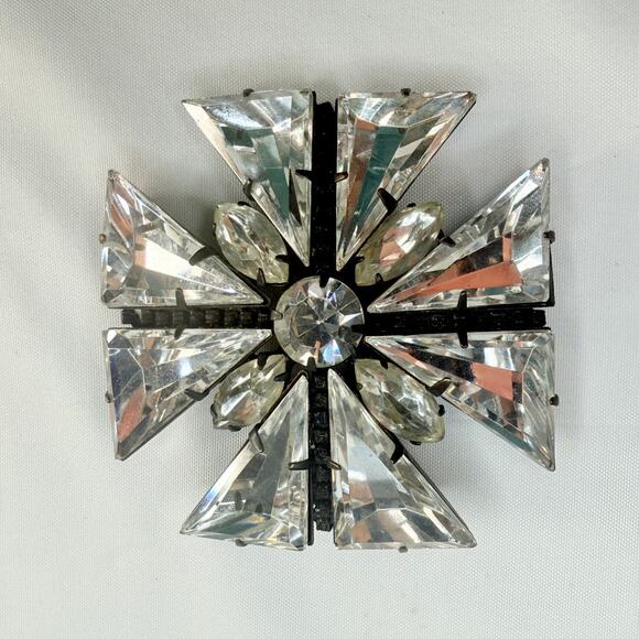 Vintage 1950s Unsigned SCHREINER Table-Cut Rhinestone Maltese Cross Brooch Pin - Picture 1 of 10
